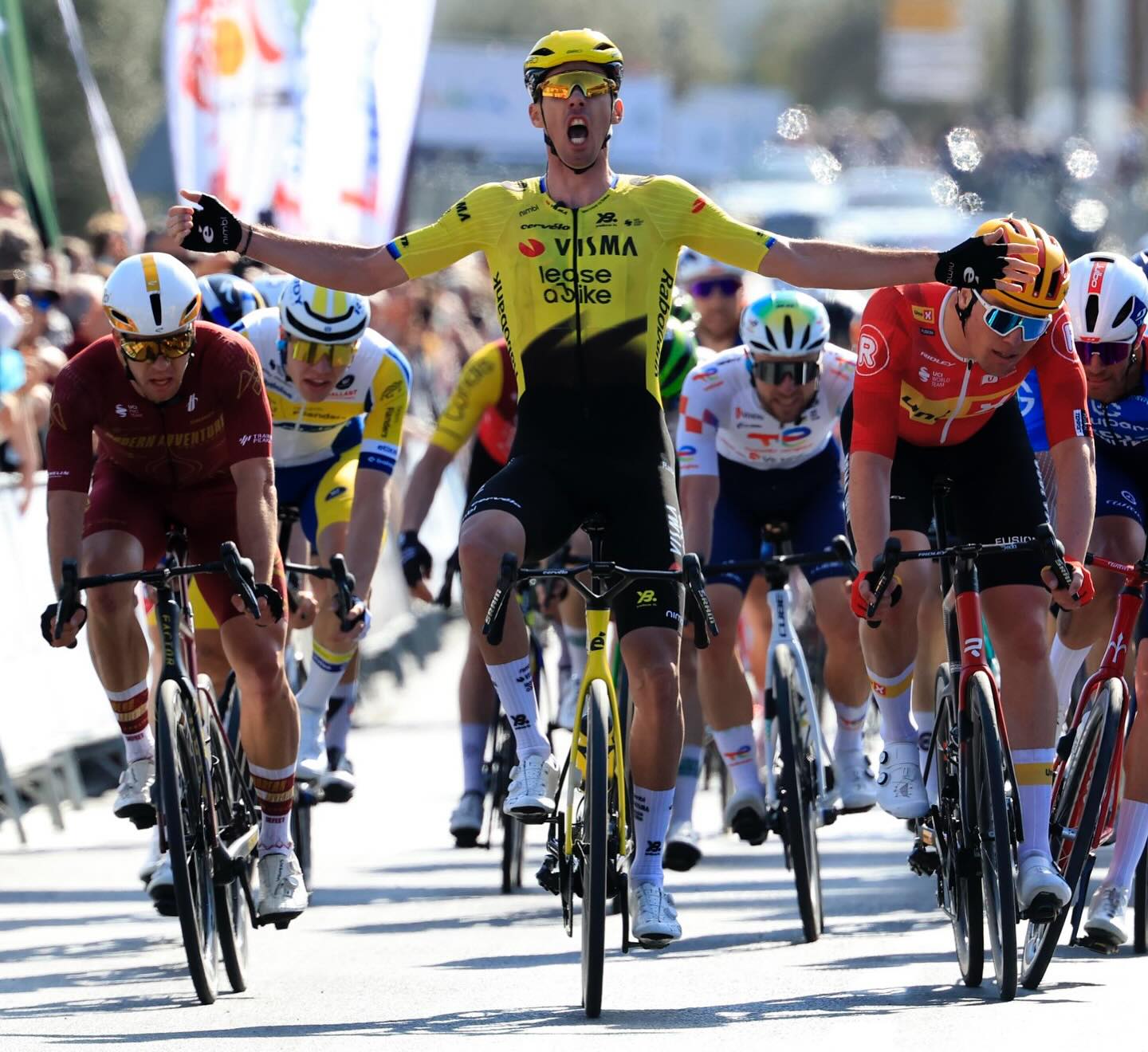 Кристоф Лапорт вырвал победу в спринте на первом этапе Вуэльты Андалусии