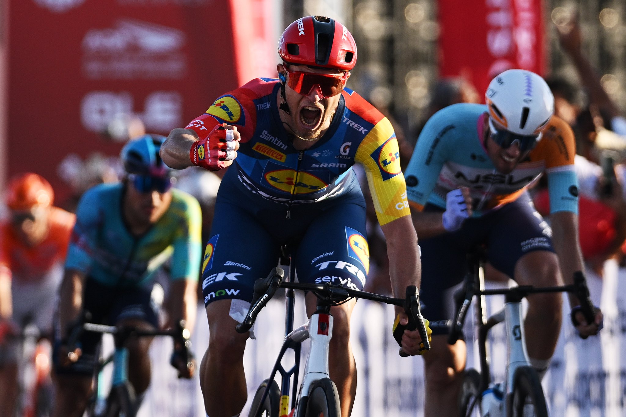 Братья Милан впервые сразились в спринте друг против друга