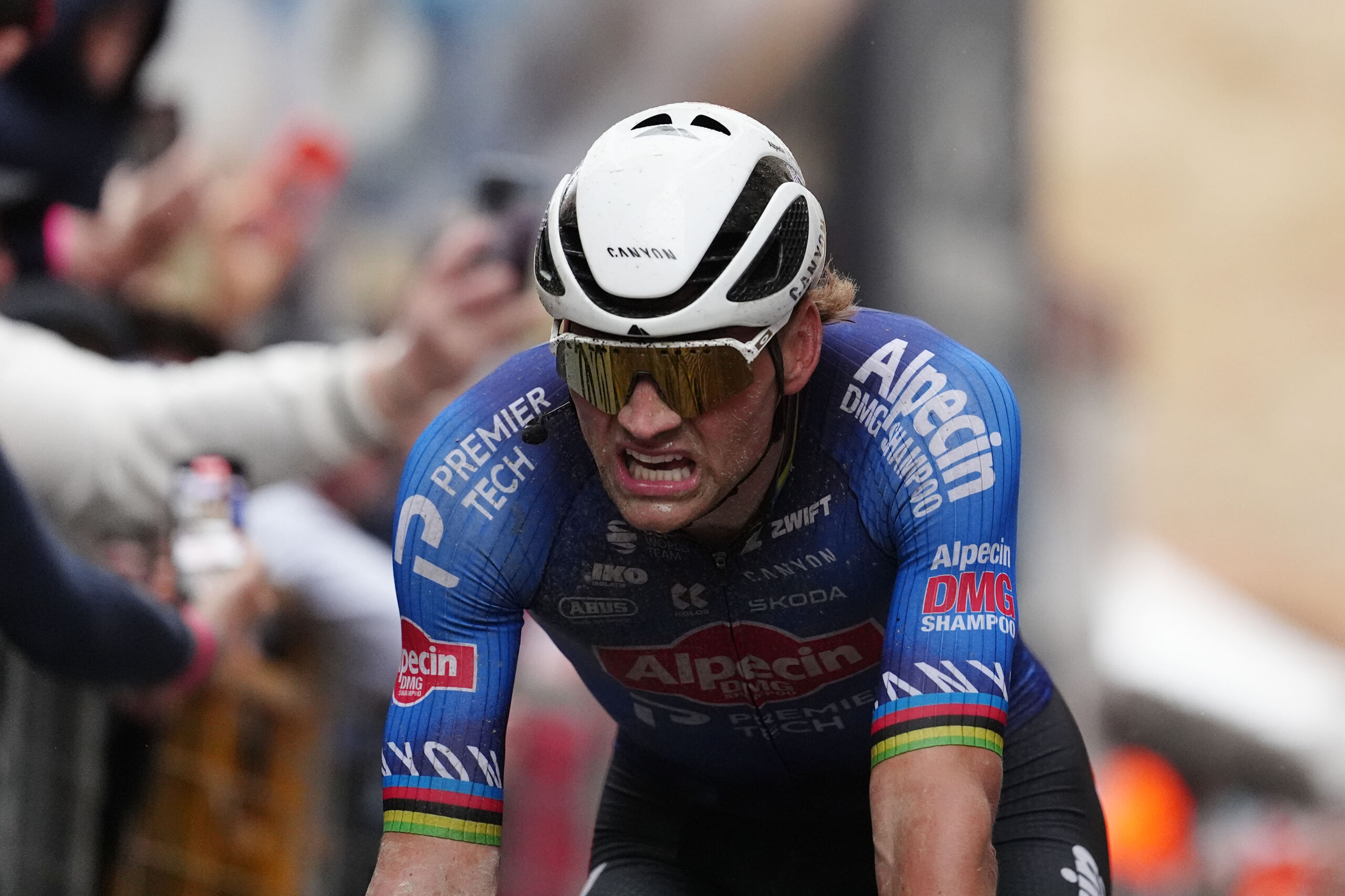 Матье ван дер Пул вырвал победу на&nbsp;гравийном этапе &laquo;Тиррено &mdash; Адриатико&raquo;, Дель Торо надел лидерскую майку