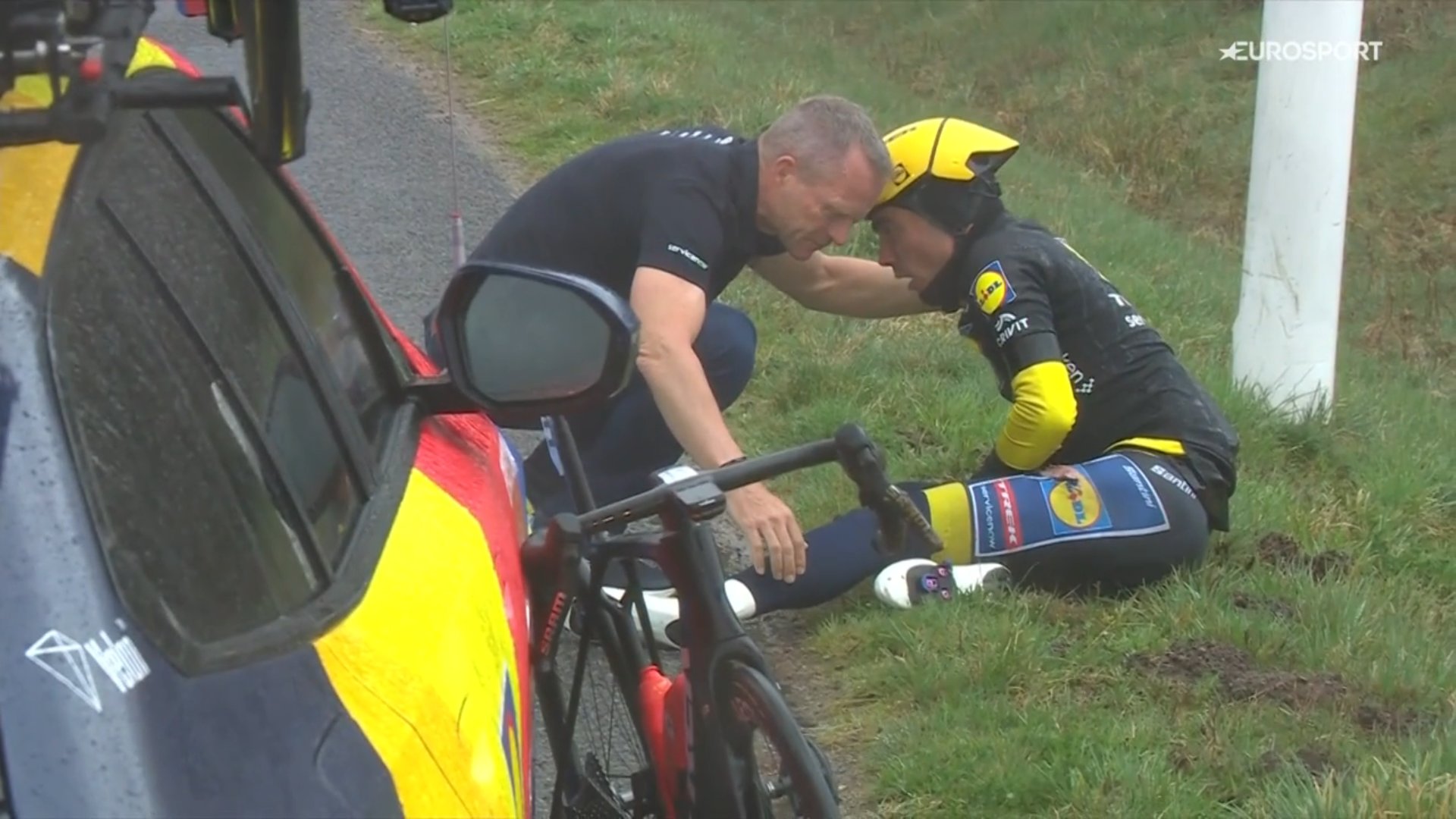 Жёлтая майка &laquo;Париж &mdash; Ницца&raquo; сломалась: Хуан Аюсо сошёл после жуткого падения