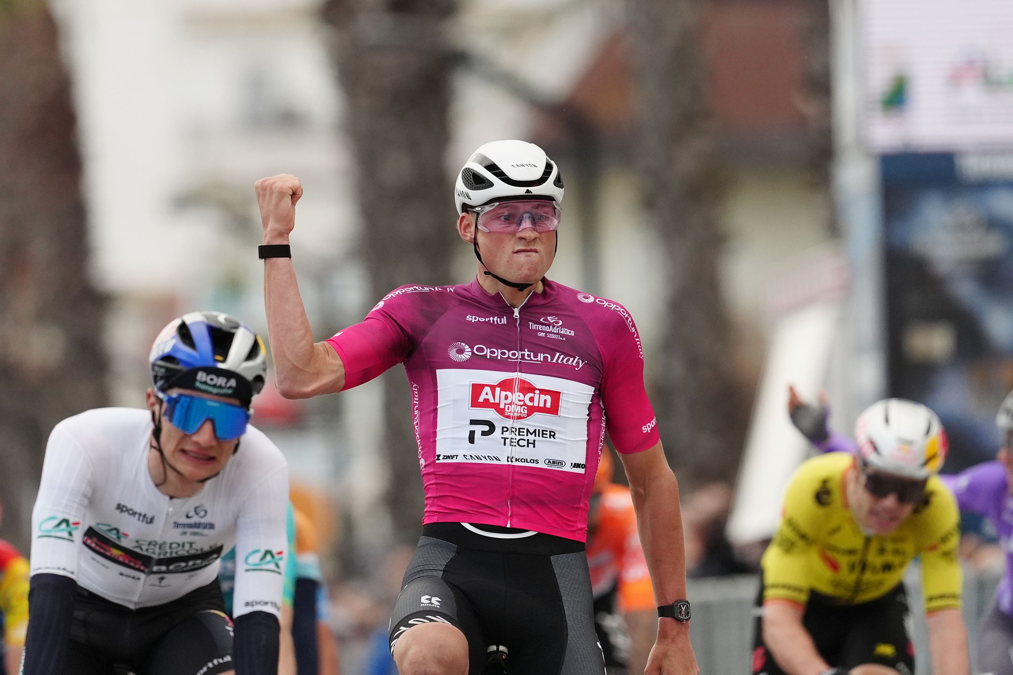 Ван дер Пул выиграл четвёртый этап &laquo;Тиррено &mdash; Адриатико&raquo;, Пеллиццари отобрал лидерскую майку у&nbsp;Дель Торо