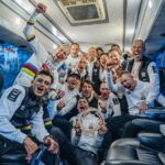 Тадей Погачар и команда после победы на Милан — Сан-Ремо