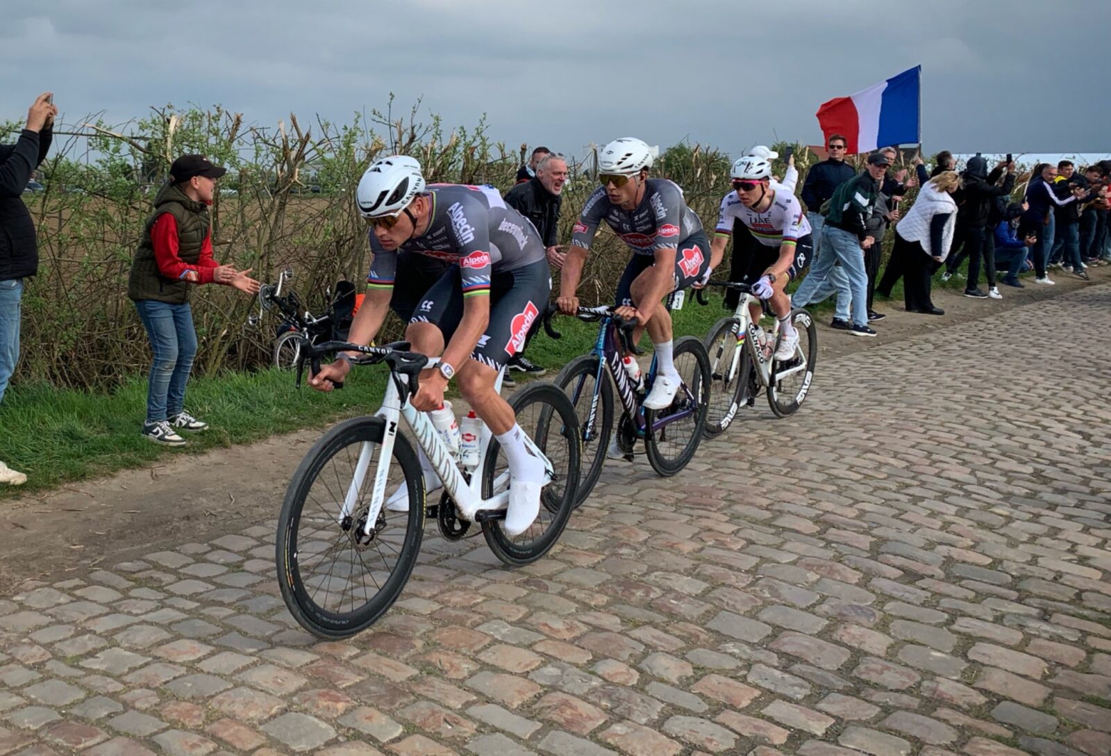 Матье ван дер Пул, Йеспер Филипсен и Тадей Погачар