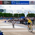 Ваут ван Арт и Тадей Погачар на финише Париж — Рубе 2026