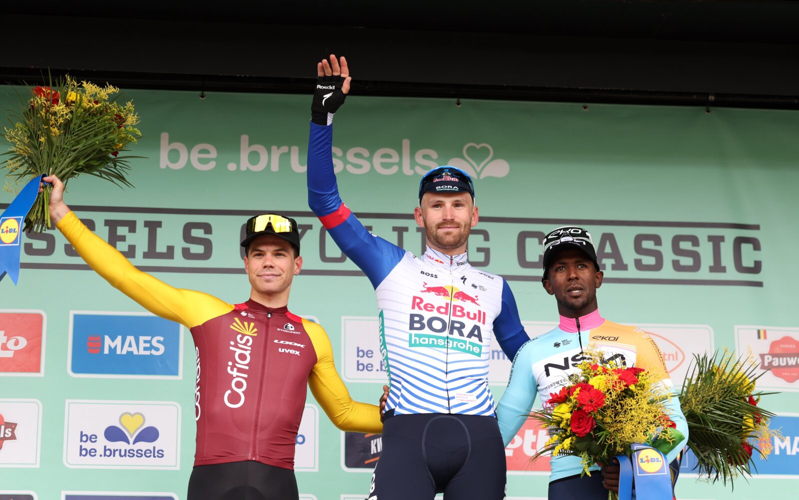 HKOKT3oWIAAG8dF