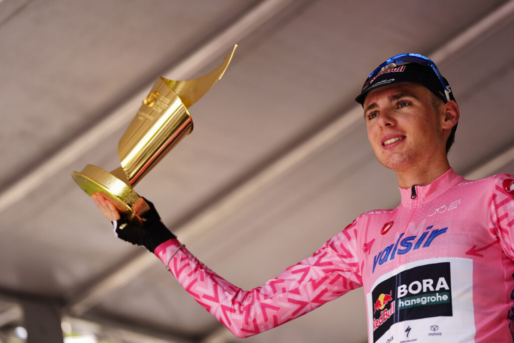 Лоренцо Финн — победитель Giro Next Gen 2026 года