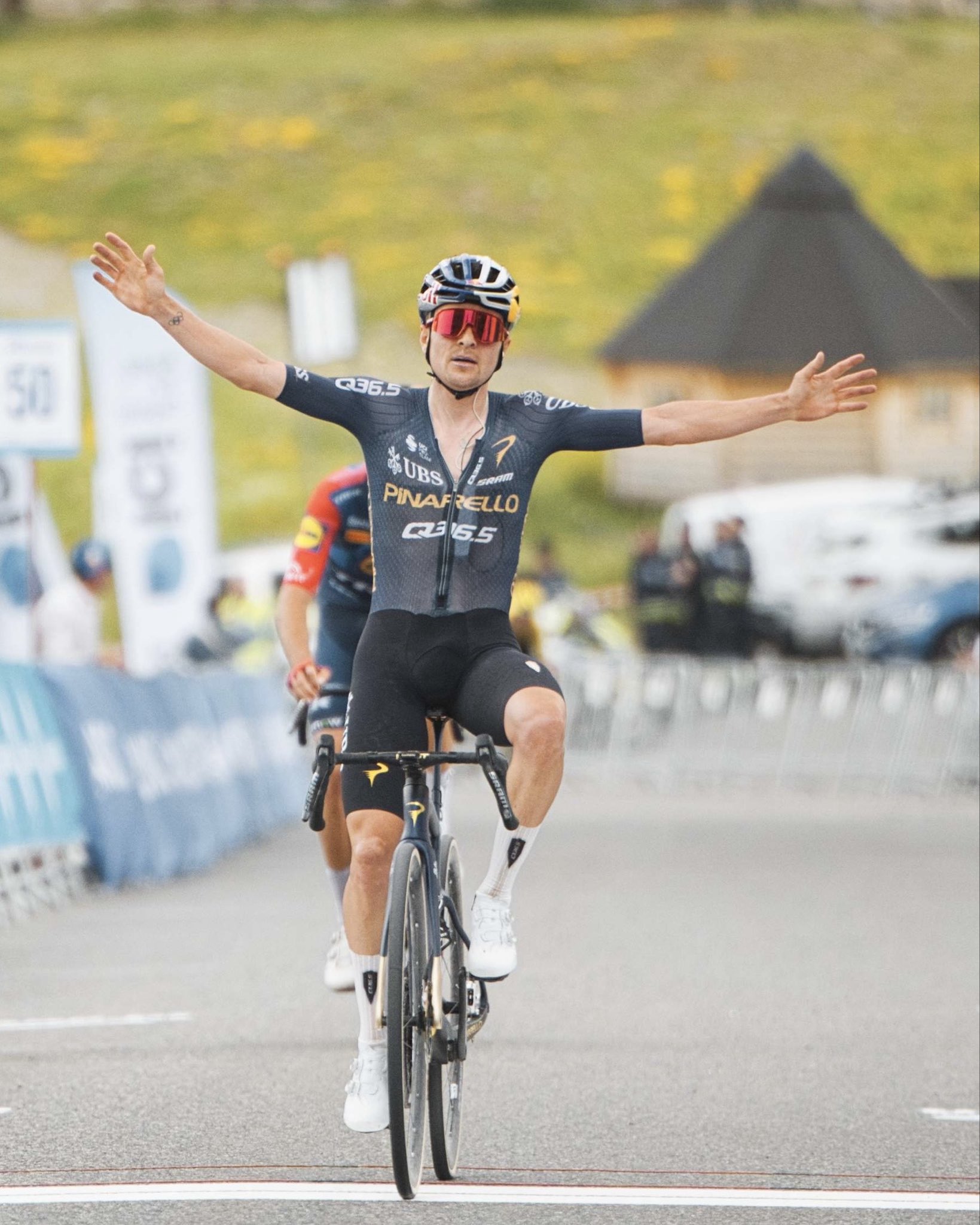 Том Пидкок выиграл Andorra MoraBanc Cl&agrave;ssica, одолев Карлоса Верону и&nbsp;Сеппа Куса