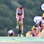Йонас Вингегор на финише14-го этапа Тур де Франс 2026 года