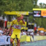 Тадей Погачар на финише 21-го этапа Тур де Франс 2026 года