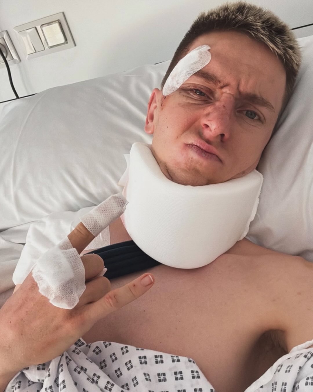 Тадей Погачар в больничной палате