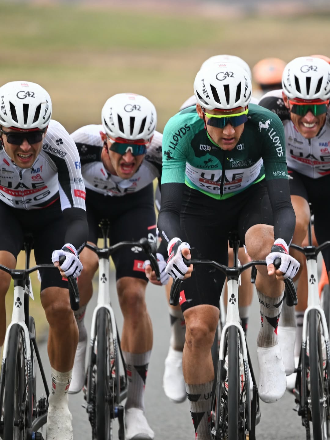 Тим Велленс и команды UAE Team Emirates — XRG