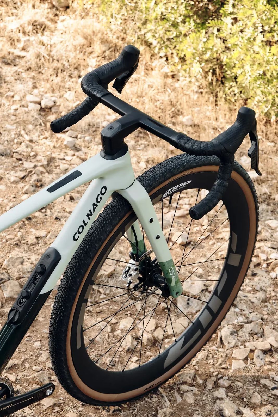 Colnago g5 x gravel bike zipp 303 xplr front end